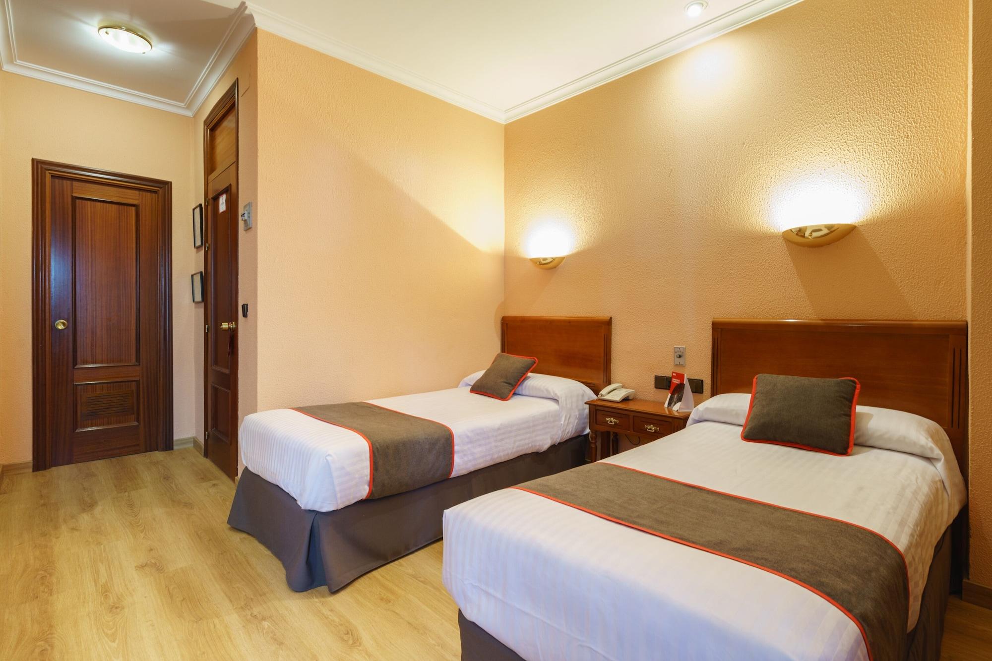 Hotel Los Castanos Aracena Luaran gambar